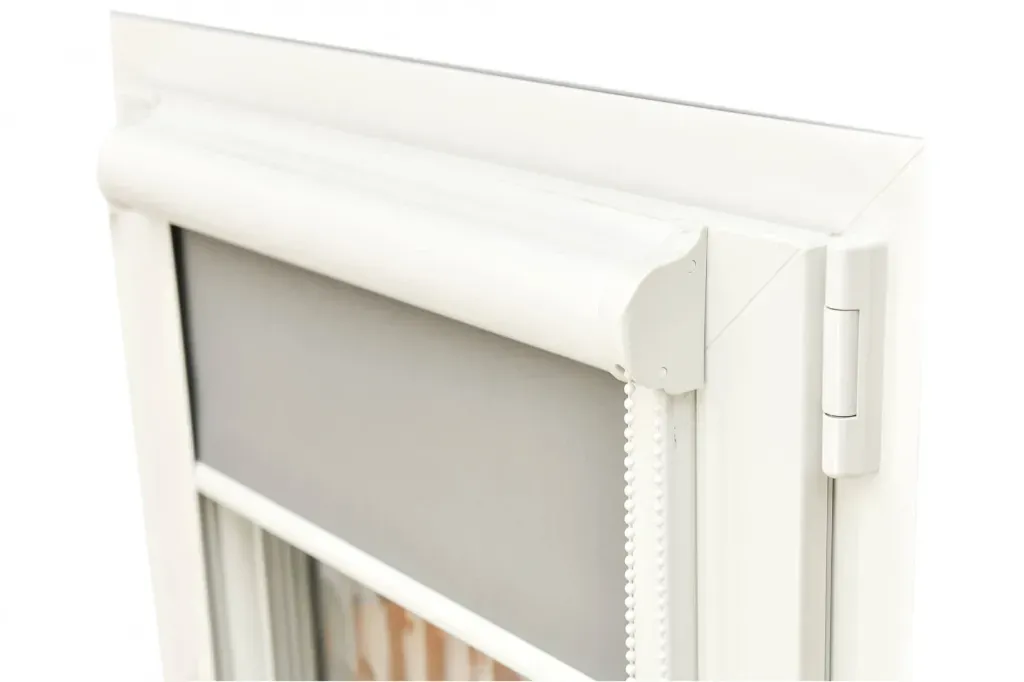 Jak łączyć rolety i zasłony